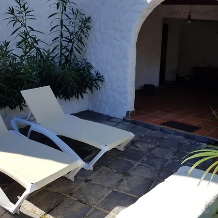 宾馆 Villas La Rosaleda 拉克鲁斯